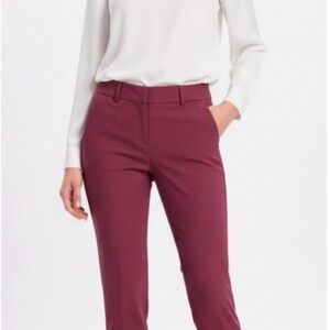 EUC Ann Taylor Factory Burgundy Ankle Cropped Tailored Pants in size 8 petite